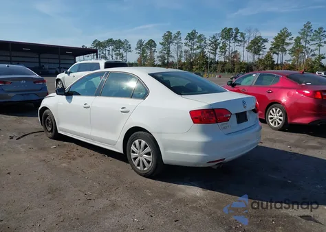 2013 Volkswagen Jetta 2.0L S z USA, uszkodzony, nr VIN 3VW2K7AJ8DM240464